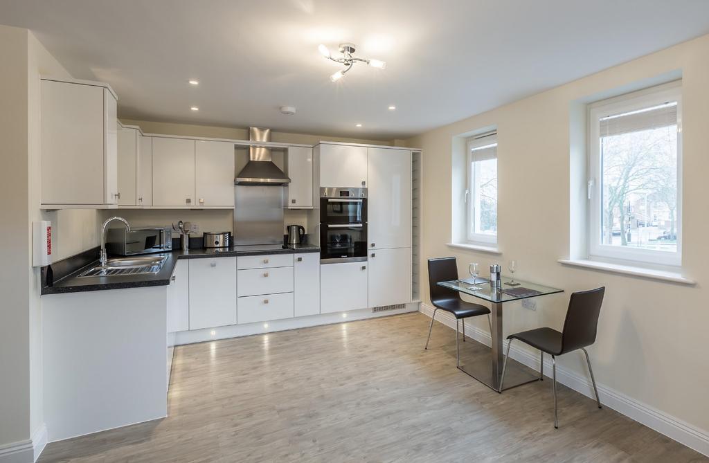 House Of Fisher - Central Point Basingstoke Bagian luar foto